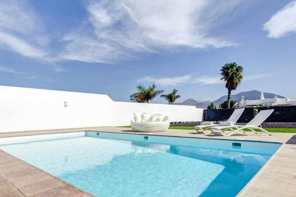 Homu Bianca Fantastica Villa Con Piscina Privad Playa Blanca  Exterior photo