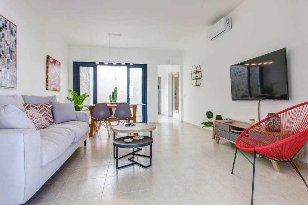 Homu Bianca Fantastica Villa Con Piscina Privad Playa Blanca  Exterior photo