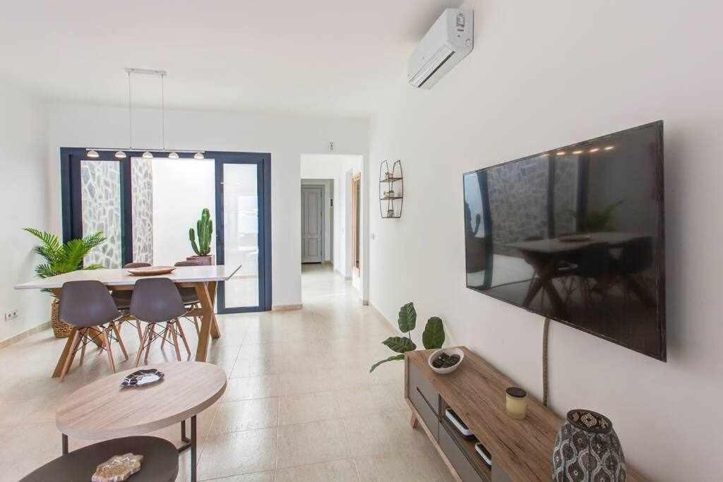 Homu Bianca Fantastica Villa Con Piscina Privad Playa Blanca  Exterior photo